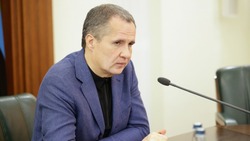Вячеслав Гладков сообщил о восстановлении в Белгороде 1900 квадратных метров остекления