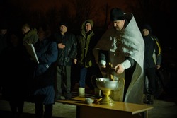 Более 150 жителей Борисовского района приняли участие в крещенских купаниях