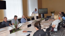 Депутаты Муниципального совета Борисовского района рассмотрели шесть вопросов