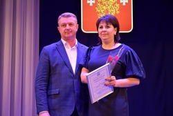 Жительницы Борисовского района приняли поздравления в преддверии 8 Марта 