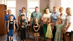 Борисовские первоклассники получили портфели с необходимой канцелярией к началу учебного года 