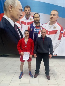 Жабир Рустамов из Борисовского района завоевал бронзовую медаль в первенстве ЦФО по боевому самбо