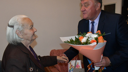 Борисовские ветераны Великой Отечественной войны принимали поздравления с Днём Победы