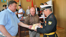 Медали к 100-летию создания Красной Армии вручили в Борисовке
