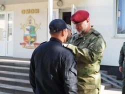 Вячеслав Пытков наградил белгородских росгвардейцев