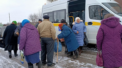 Борисовские соцработники помогли пожилым людям добраться до поликлиники