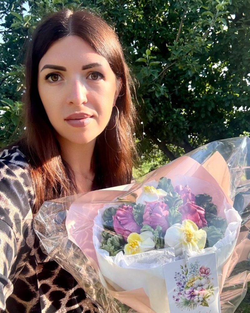 Сладкие букеты Эльвиры Холод из Борисовки покоряют сердца местных жителей