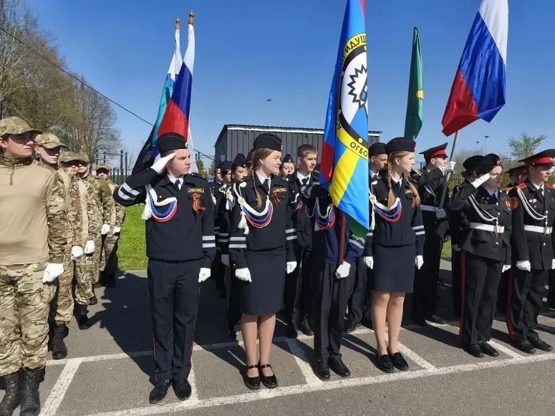 Ученики Борисовской СОШ приняли участие в параде военно-патриотических объединений региона