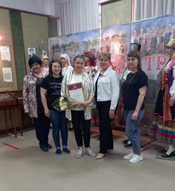 Сотрудники Борисовского музея отметили профессиональный праздник