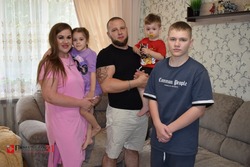 Чтобы хотелось домой. Ирина и Олег Поповы уже семь лет вместе 