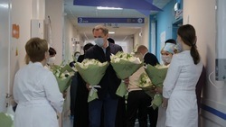 Вячеслав Гладков поздравил с Пасхой находящихся в больнице белгородских ребят 