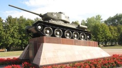Неизвестные нанесли повреждения мемориалу «В честь героев Курской битвы» в Яковлевском горокруге