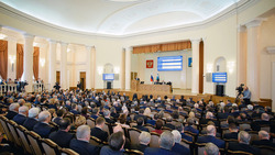 Евгений Савченко представил отчёт по итогам социально-экономического развития региона