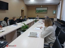 Заседание комиссии по соцконтрактам прошло в администрации Борисовского округа