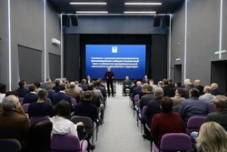 Вячеслав Гладков провёл совещание с руководителями предприятий из приграничья