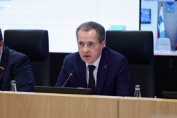 Вячеслав Гладков рассказал  о старте выплат жителям Краснояружского и Ракитянского районов
