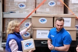 Фура с 11 тоннами гуманитарного груза прибыла в Белгородскую область