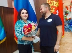 Члены УИК  в Борисовке отметили годовщину семейной жизни на выборах