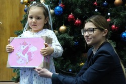Председатель местного отделения «Движение Первых» Анна Градская исполнила мечту девочки 