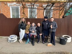 Сотрудники полиции и кадеты провели День добрых дел в Борисовке