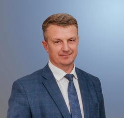 Владимир Переверзев обратился к выпускникам Борисовского района в праздник последнего звонка 