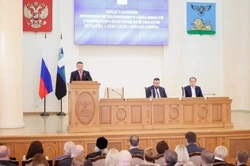 Врио губернатора Александра Шуваева представили членам правительства и депутатам облдумы