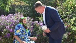 Борисовцы приняли поздравления с Днём пожилого человека 