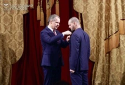 Гладков вручил награды бойцам белгородского отряда «Орлан»