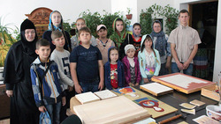 Участники иконописного кружка посетили Борисовский Тихвинский женский монастырь
