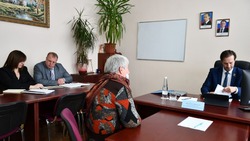 Рустэм Зайнуллин провёл приём граждан в администрации Борисовского района