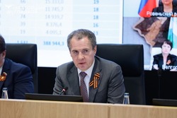 Вячеслав Гладков поручил  создать алгоритм действий для жителей закрытых населённых пунктов