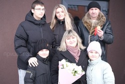 Многодетная семья Сосниных из Борисовки получила ключи от нового дома