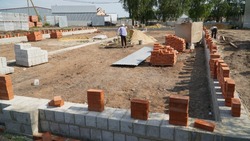 Строительство детского сада в селе Грузское Борисовского района завершится весной 2023 года