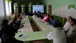 Замминистра сельского хозяйства и продовольствия региона встретился с жителями Борисовского района