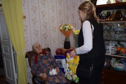 Долгожительница из села Грузское Борисовского района Нина Марковна Чернова сегодня отметила юбилей