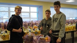 Студенты Борисовского агромеханического техникума начали получать продуктовые наборы сегодня