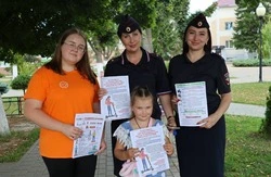 Сотрудники полиции напомнили детям и родителям о Правилах для электросамокатов и гироскутеров