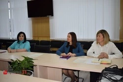 Три жителя Борисовского района заключили социальные контракты сегодня