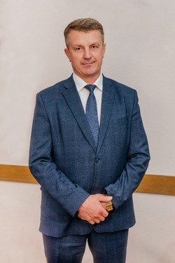 Владимир Переверзев поздравил жителей Борисовского района с Днём защитника Отечества