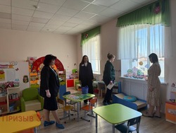 Борисовская молодёжь продолжила знакомиться с работой муниципальных служащих в рамках Дня дублёра 