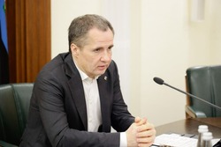 Вячеслав Гладков поздравил сотрудников и ветеранов спасательных служб с Днём спасателя