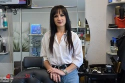 Подчеркнуть природную красоту. Анастасия Лошак из Борисовки 20 лет в парикмахерском деле
