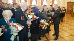 Более 50 белгородцев получили государственные и областные награды