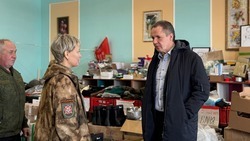 Вячеслав Гладков отвёз к «Солдатскому привалу» гуманитарную помощь для бойцов