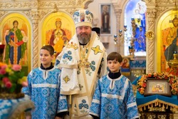 Епископ Софроний провёл божественную литургию в Борисовском районе