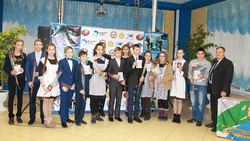 Борисовской молодежи торжественно вручили паспорта