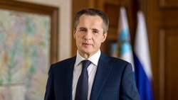 Вячеслав Гладков поздравил белгородцев с Днём пожилого человека