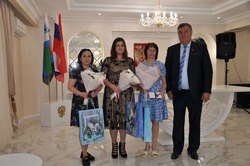 Многодетные мамы из Борисовского района получили почётные знаки «Материнская слава»