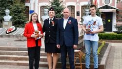 Шесть юных борисовцев получили паспорта в канун Дня Победы
