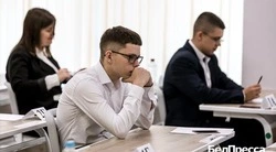 Гладков рассказал о введении особого порядка сдачи экзаменов в школах